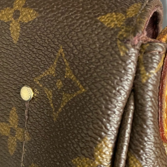 💜✨BEAUTIFUL✨💜 Crossbody - Picture 9 of 11